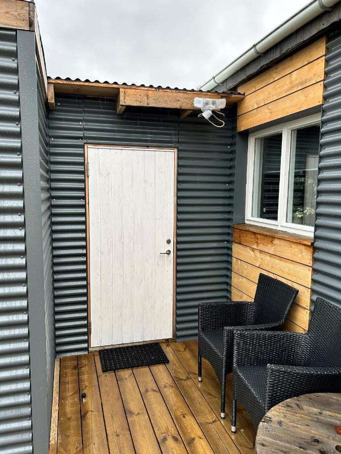 The Little Guesthouse Downtown - Keflavik Airport Buitenkant foto