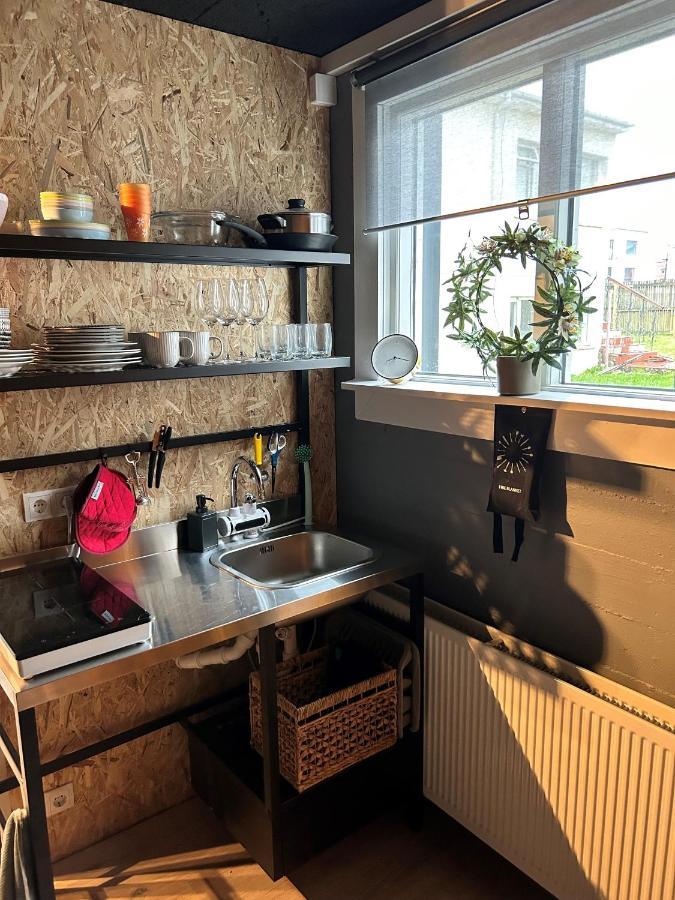The Little Guesthouse Downtown - Keflavik Airport Buitenkant foto