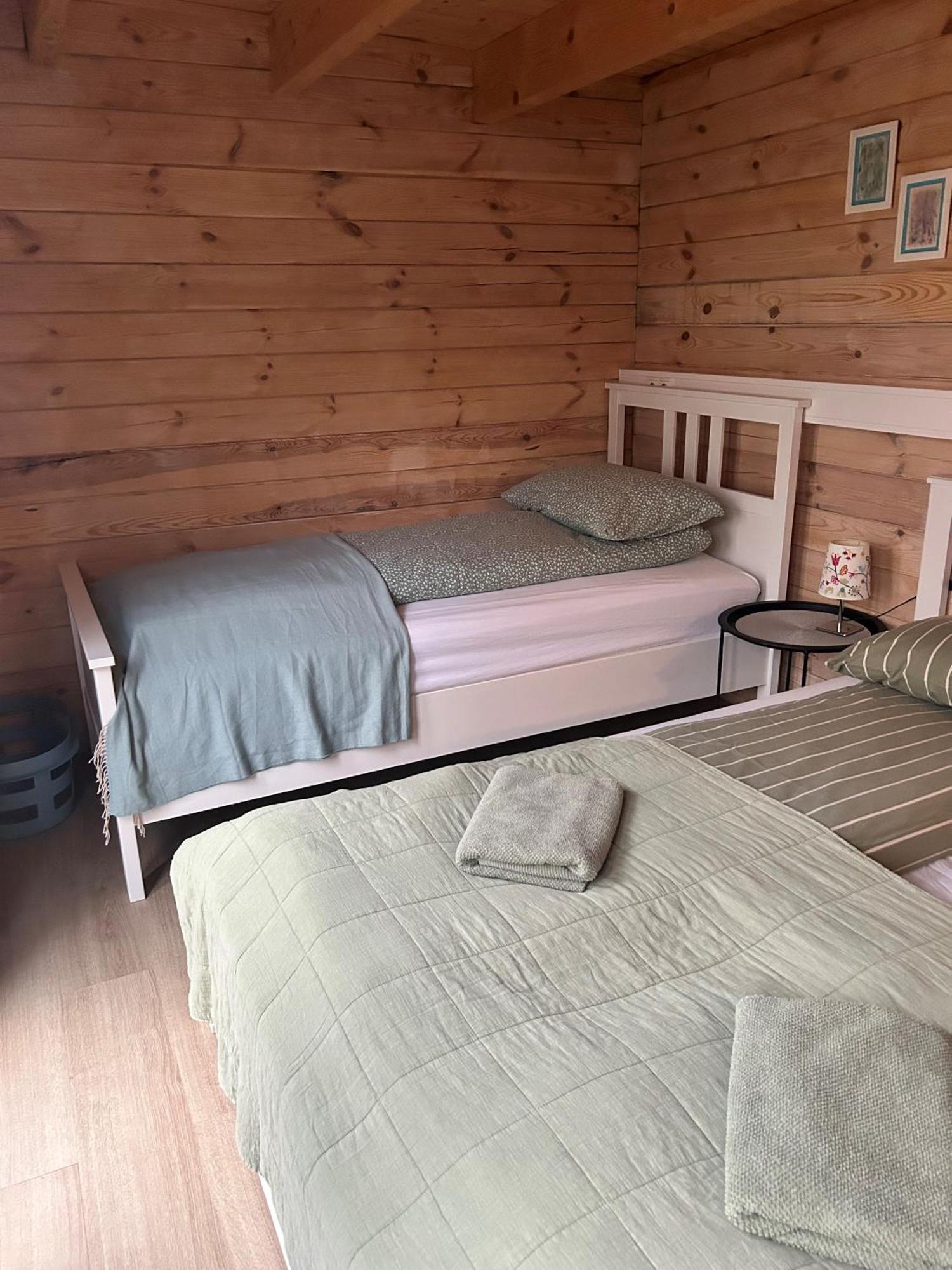 The Little Guesthouse Downtown - Keflavik Airport Buitenkant foto